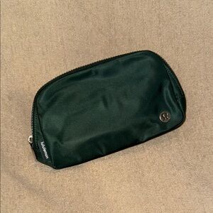 lululemon athletica Green Belt Bag Nylon